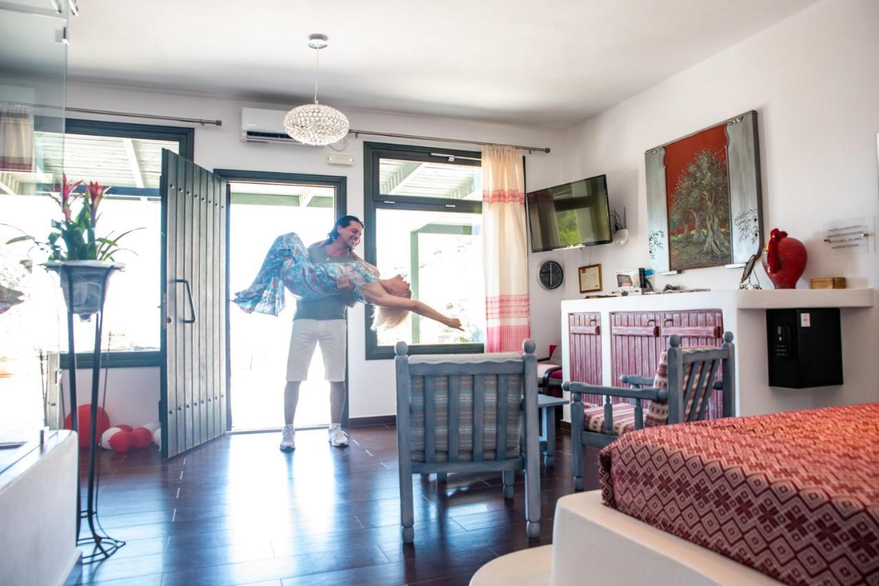 Elaiolithos - Luxury Villa Suites - Adults Only Khalkíon Buitenkant foto